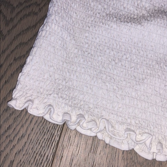 Brandy Melville white ruffle top - Picture 4 of 4